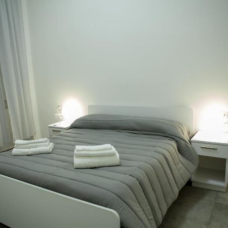 Apartament Na' Stanza In Piazza Neapol Zewnętrze zdjęcie